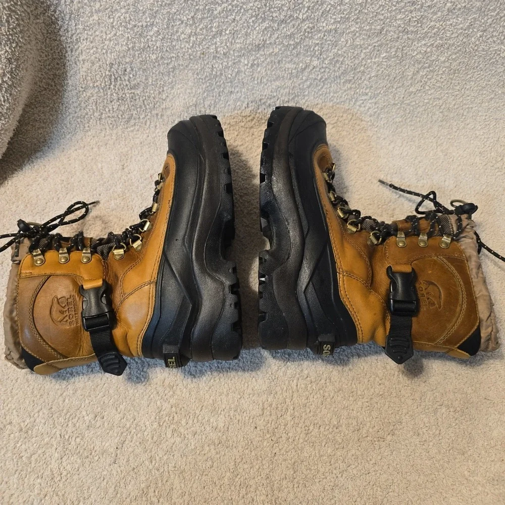 Sorel Conquest Leather Waterproof Boots Built-in Gaiter Adjustable Strap Men 8.5